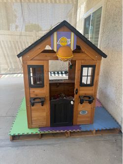 Kids discovery play house