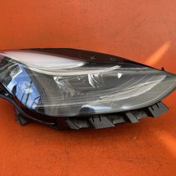2021 - 2023 Tesla Model 3 Y Right Passenger Side Matrix LED Headlight OEM