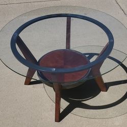 Glass top coffee table