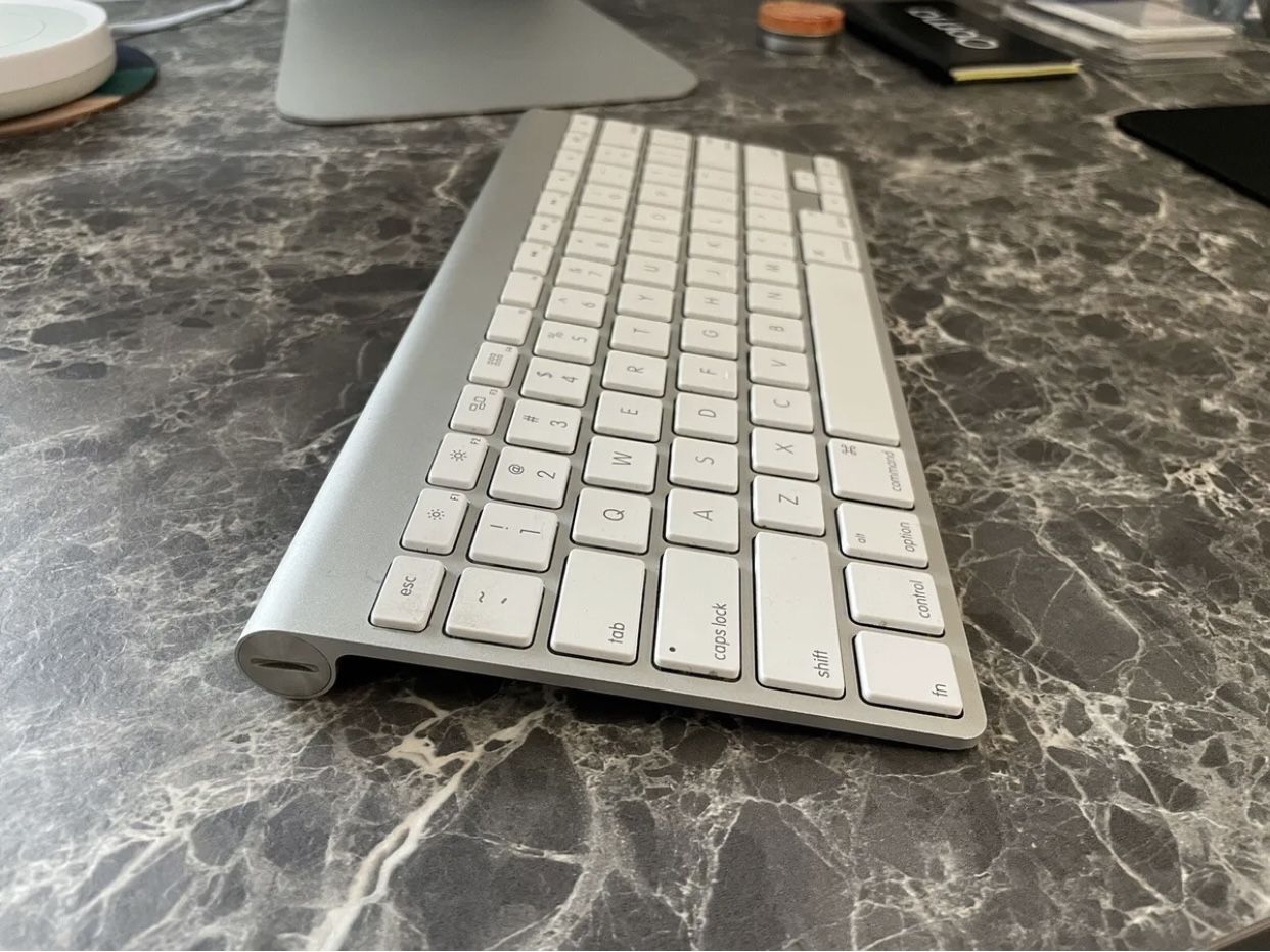 ORIGINAL GENUINE Apple A1314 Wireless Keyboard