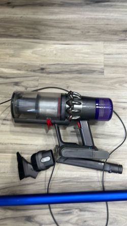 Dyson hand VAC
