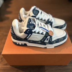 LV SHOES