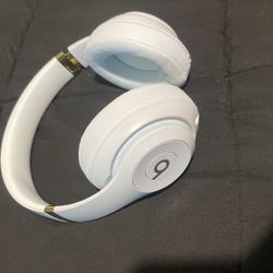 Beats Studio 4 