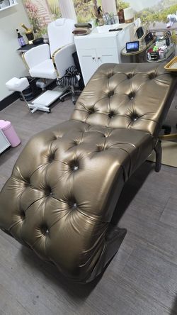 Lash Bed