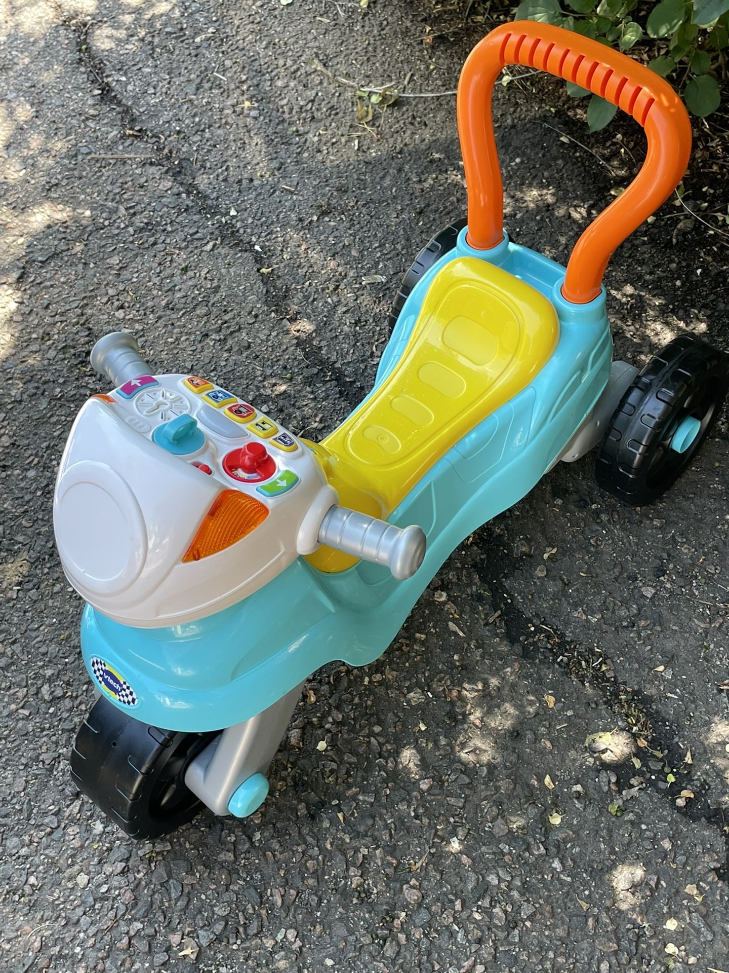 VTech 3-in-1 Step Up and Roll Motorbike 3-Wheeler, 2-Wheeler and Walker , Ages 1-3