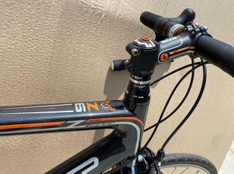 2012 Felt Z6 - Carbon Fiber Road Bike for Sale in Gardena