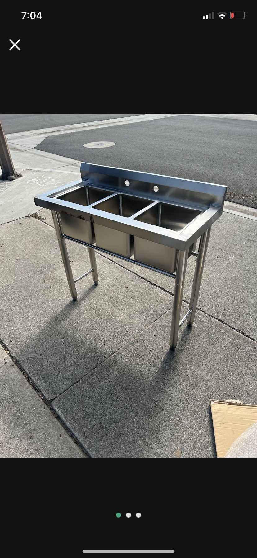 Brand new stainless steel three basket utility sink for 120