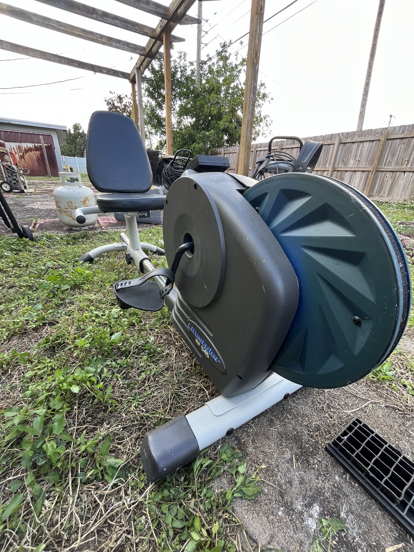 LIFESTYLER Exercise Bike