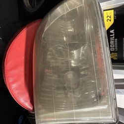 2003 Toyota Tundra Headlight