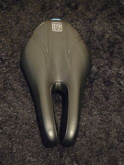 ISM PL 1.1 Saddle