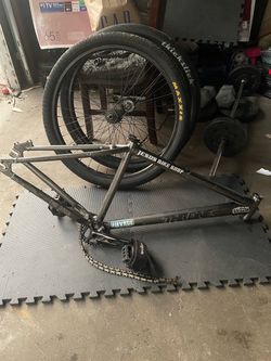 Throne parts