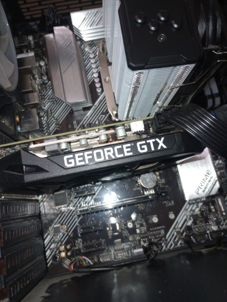 GTX 1660 Super, 16gb Ram, Ryzen 5