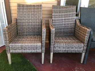 Set of 2 Wicker Patio Chairs