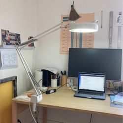 LTS E7851 Portable Lamp - White