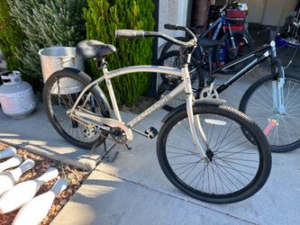 Silver cruiser bike