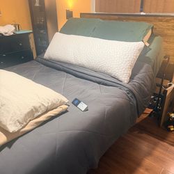 Sleep number bed queen size complete system