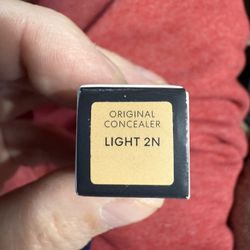 Make-up “bare-mineral 