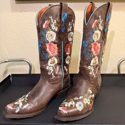 MACIE BEAN ROSE GARDEN - M9012