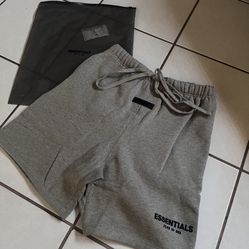 Essential Shorts 