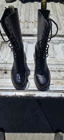 Dr. Martens