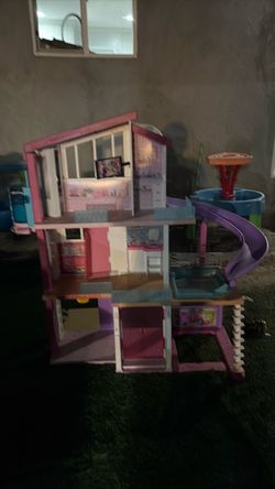 Barbie Dreamhouse 3-Story Dollhouse with Slide