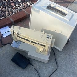 Singer sewing machine