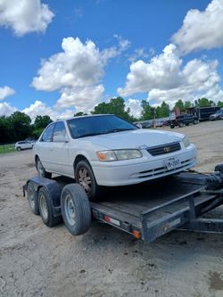 2000 Toyota Camry for PARTS