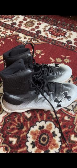 Under Armour Highlight MC Football Cleats in Black/White size 9.5