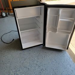 fridges mini