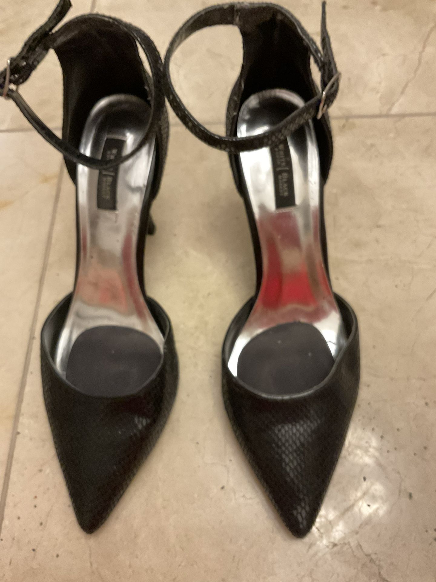 White House Black Market Heels Pumps Pointed Ankle Strap Black Shiny 10