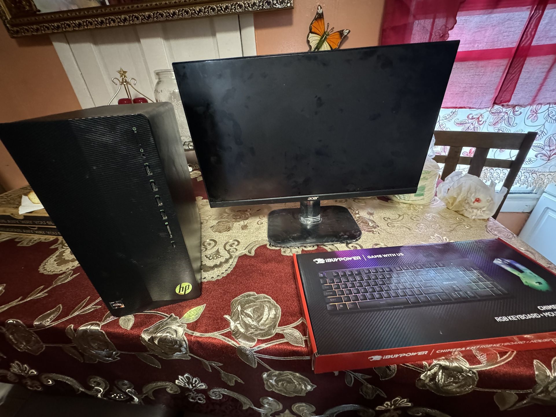 Gaming pc hp pavilion/ starter set up