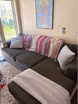 Sectional Sofa with Chaise