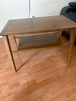 ANTIQUE SIDE TABLE $40
