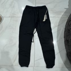 Black essentials sweatpants 