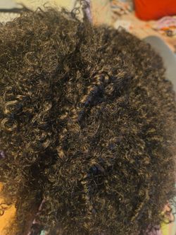 Kinky curly half wig