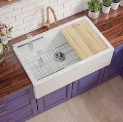 Fireclay farmhouse kitchen sink new in box