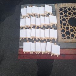 25 3inch Canvases With Mini Easels