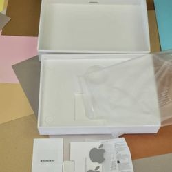 Genuine OEM Retail Box for Apple MacBook Air (13", M1, 512GB SSD) – Model A2337