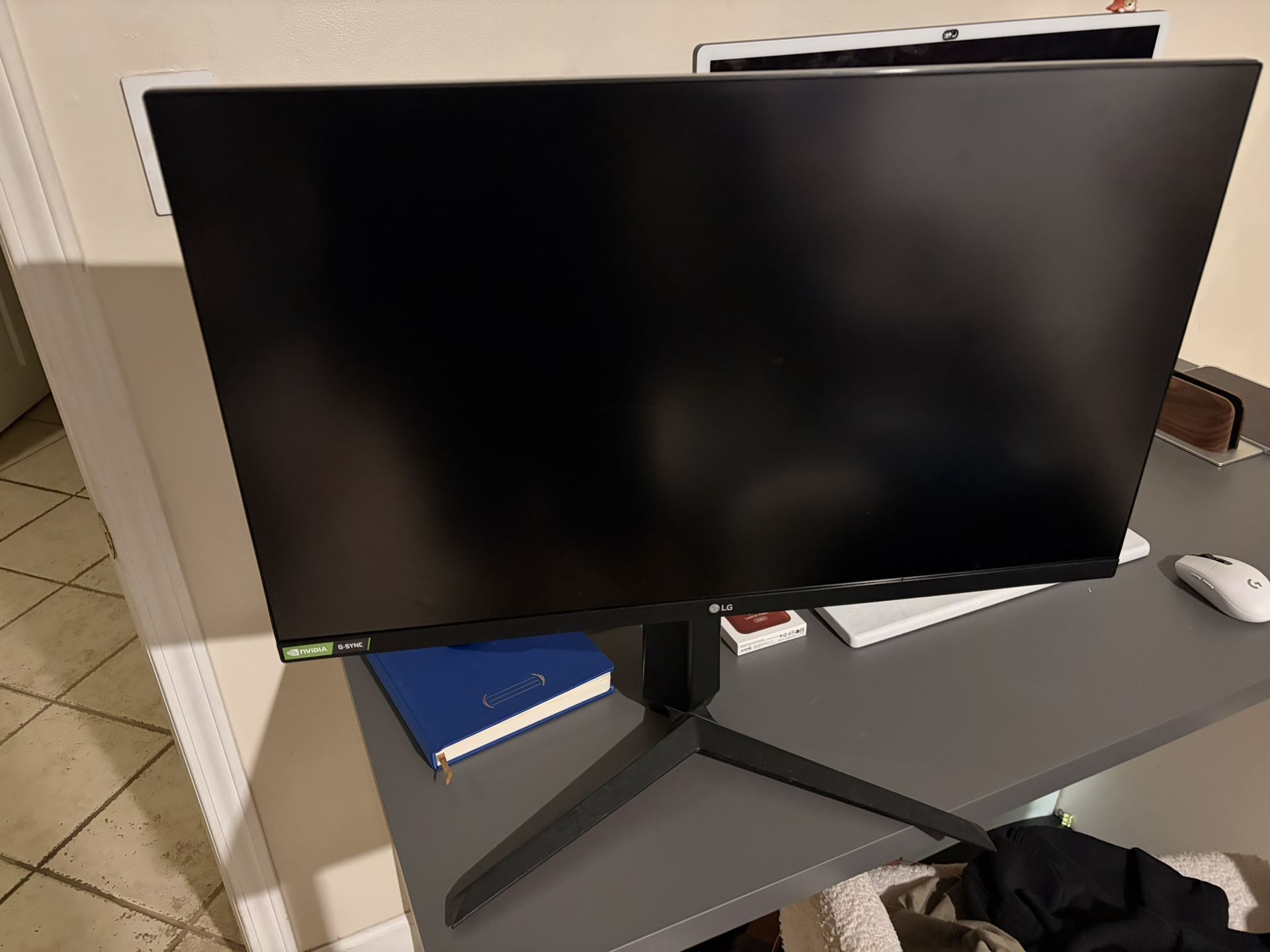 LG 27” Gaming Monitor Model 27GN850
