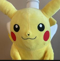 Pikachu Pokémon Plush Back back