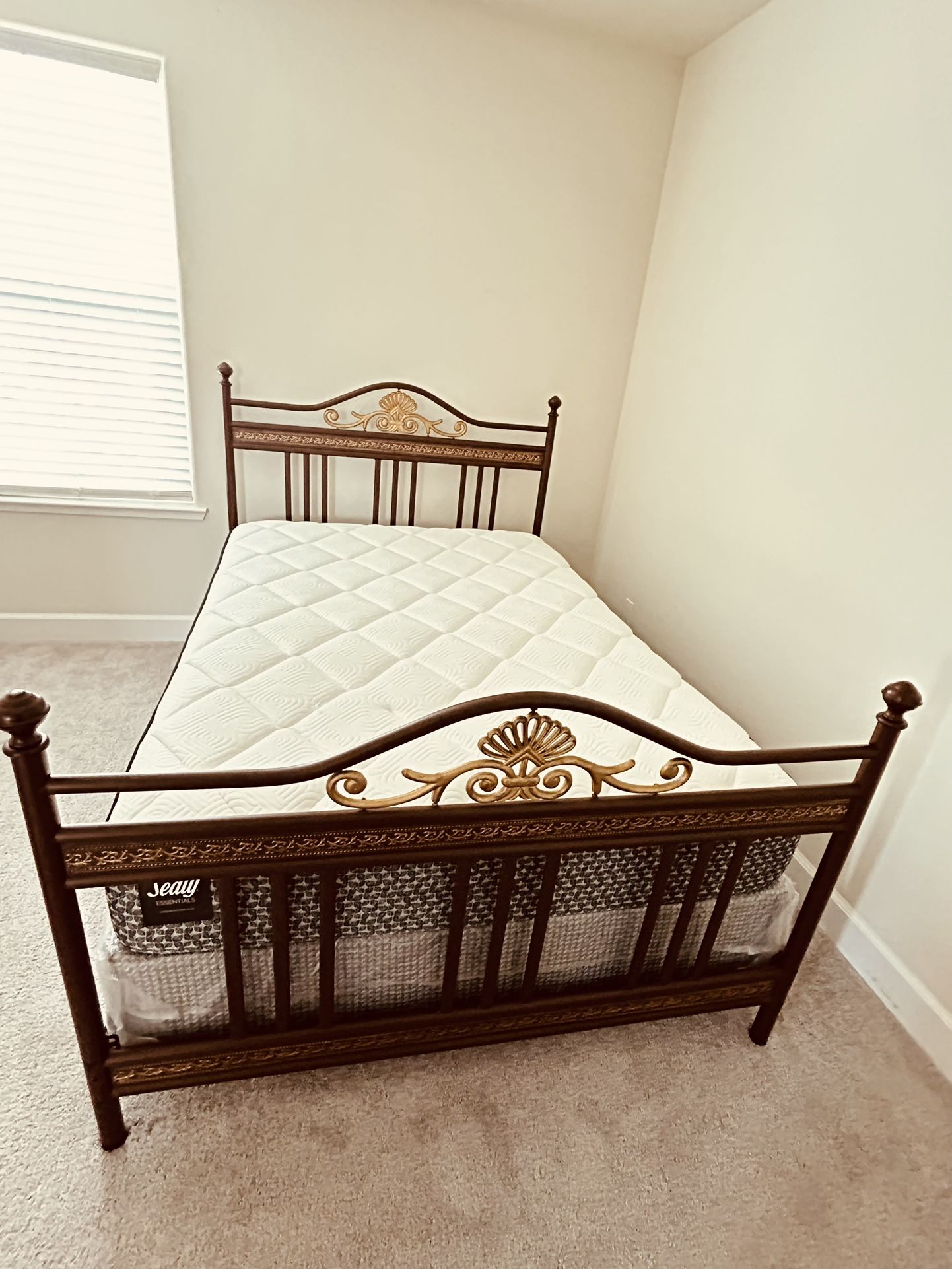 Sealy Essentials full size bed