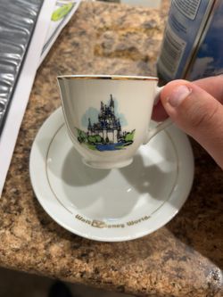 Vintage Walt Disney World Cinderella Castle Espresso Cup & Saucer – Walt Disney Productions – Made in Japan