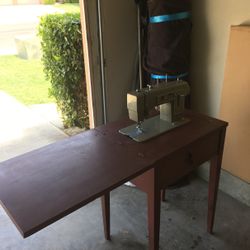 Sewing Machine Good Condition 