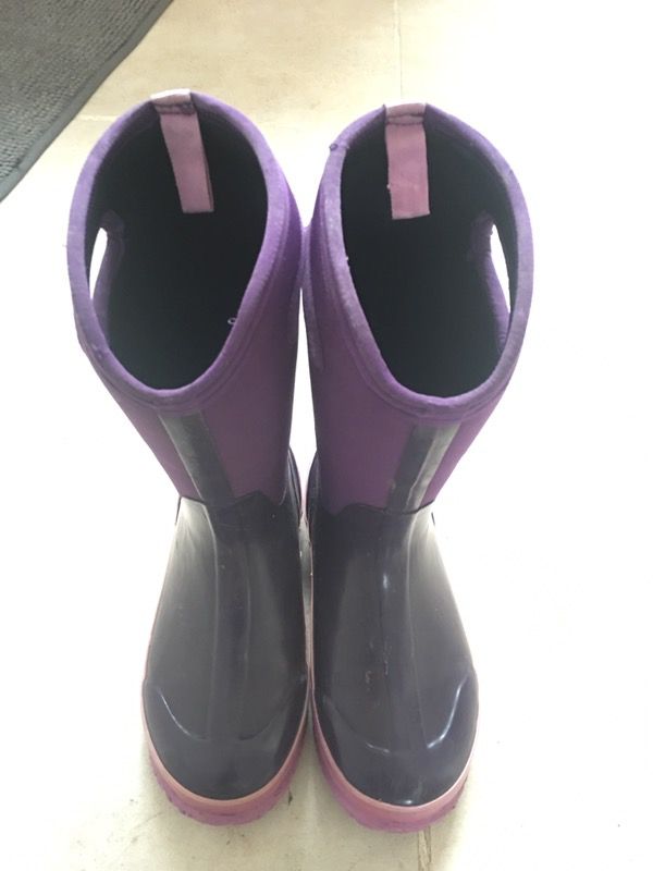 BOGS Girl Boots Size 6 youth very little wear