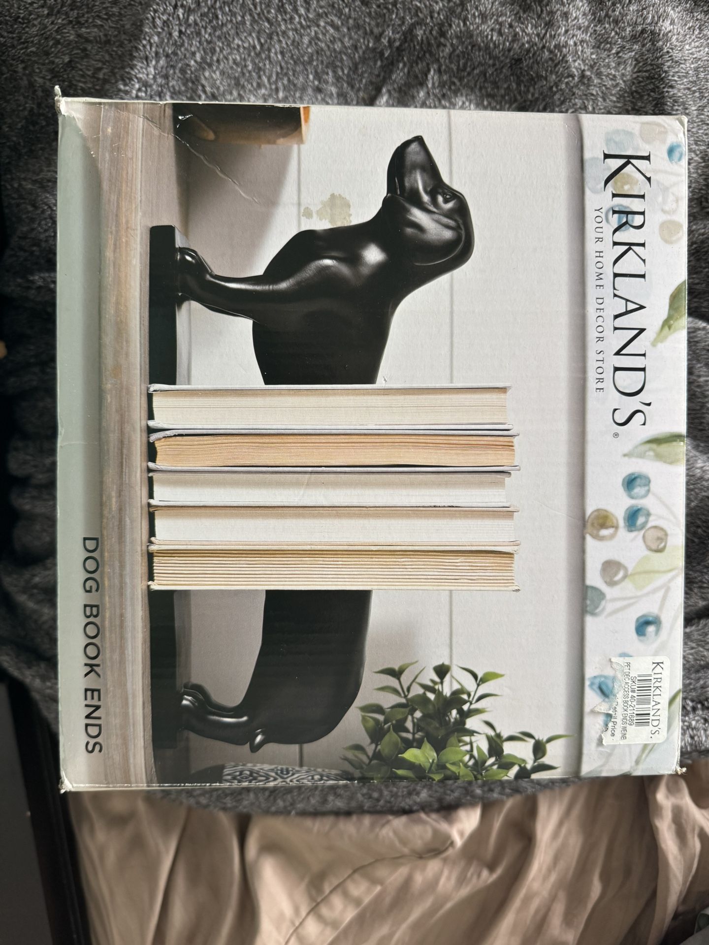Bookshelf Ends Dog Dachshund