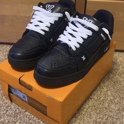 black lv trainer