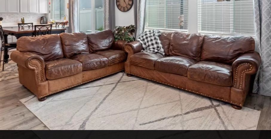 Set of 2 Genuine Leather Couches 