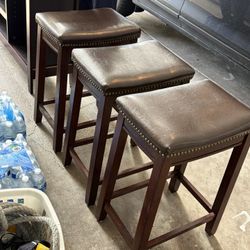 Free Counter Height Stools 26”