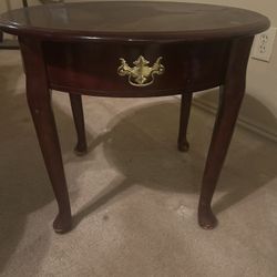 End/Side Table