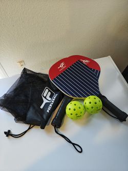 Pickleball Set.